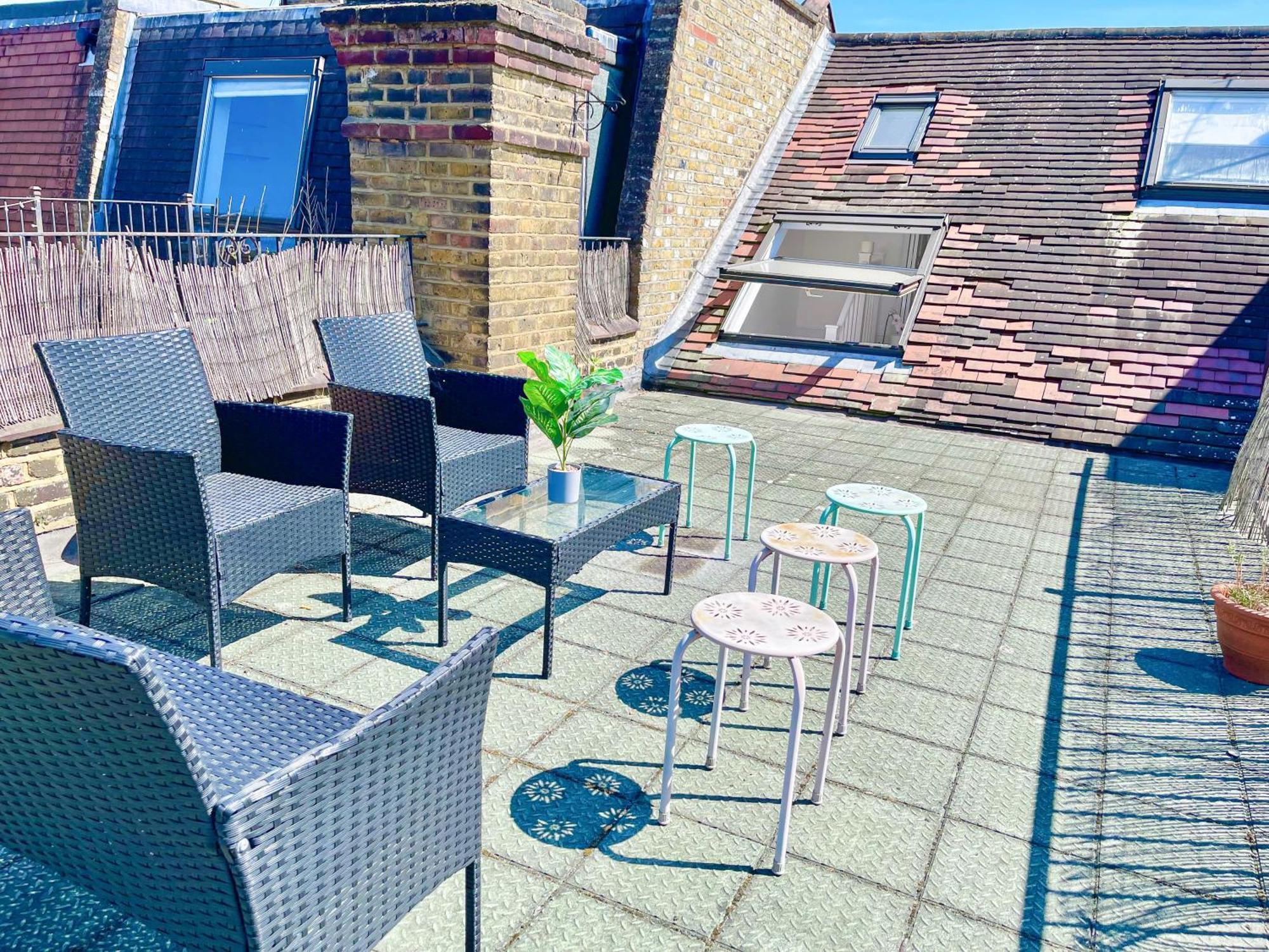 Apartment Central Hammersmith 3-Bedroom Maisonette With Private Rooftop Terrace & Free Wifi London